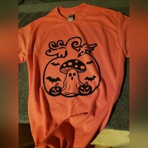 Ghosty Mushroom • Graphic Tshirt • Siza Small